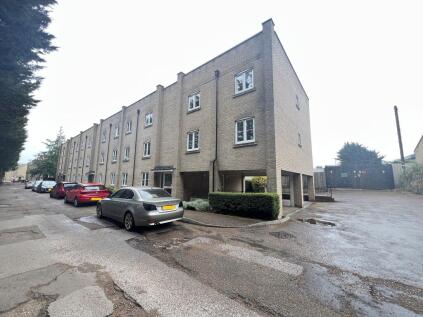 Old Station Place, Chatteris, Cambs., PE16 6BF
