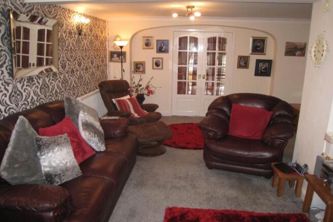 Living Room / Dining Room