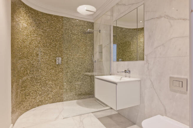 Master Ensuite