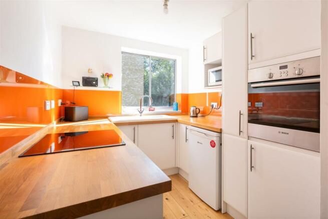 Tenbury Close, E7