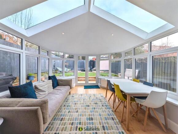 Sun/Dining Room
