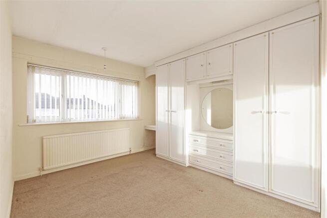 Bedroom 1-1.jpg