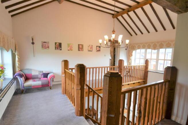 Galleried landing