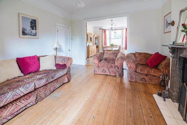 10 Conduit Road-lounge-11.jpg