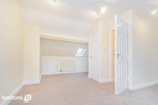 3 bed House for sale Image 12