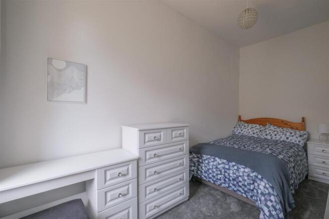 2 bed House for sale Image 6