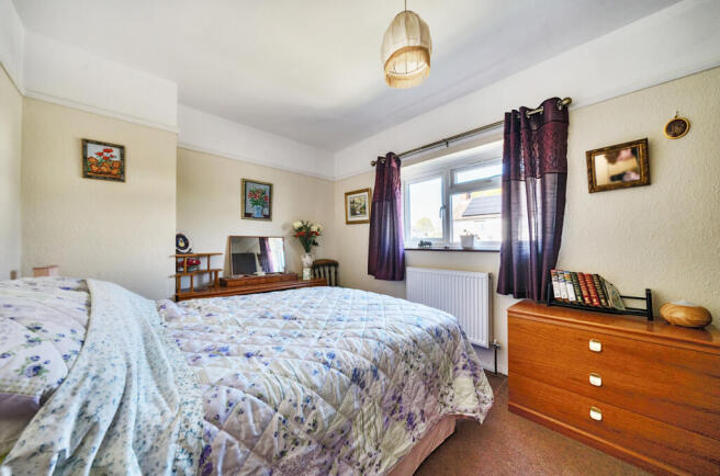 BEDROOM 2