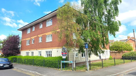 Laundry Court, Northway, Newbury, RG14 7FL