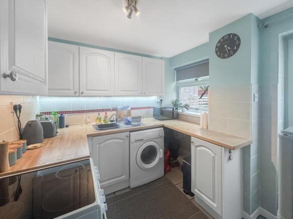 Manor Mews, Park Drive, Brightlingsea, Colchester, CO7 photo 4