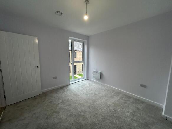 1 bed Apartment to rent Image 4