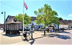 Flat 3, 34 St Peters Court, High Street, Emsworth PO10 7RH
