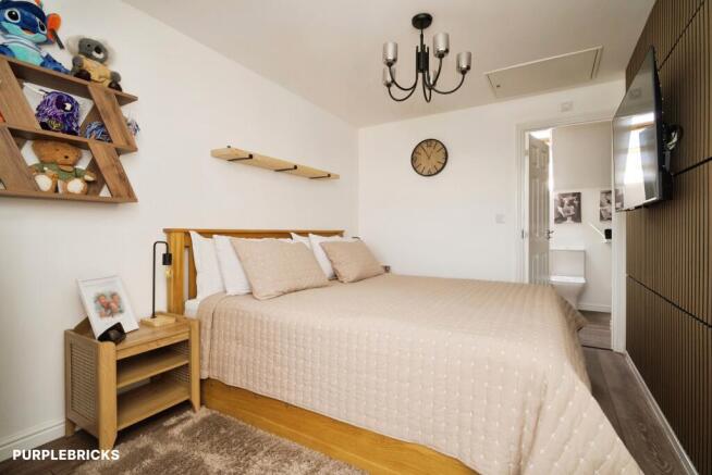 3 bed Semi-Detached for sale Image 11