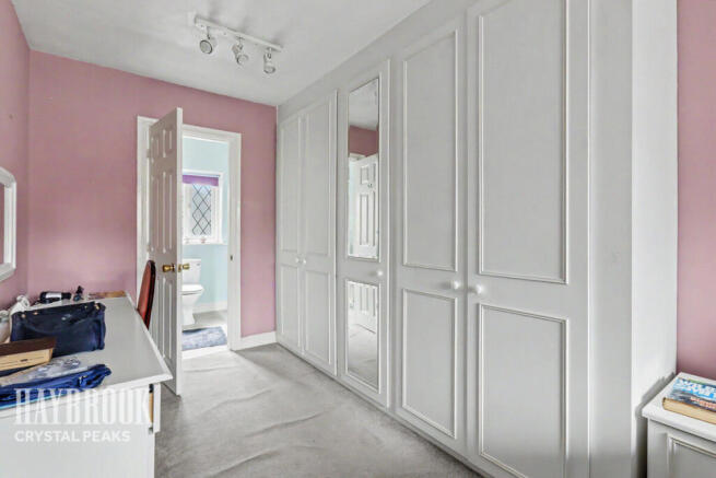 3 bed Semi-Detached for sale Image 10