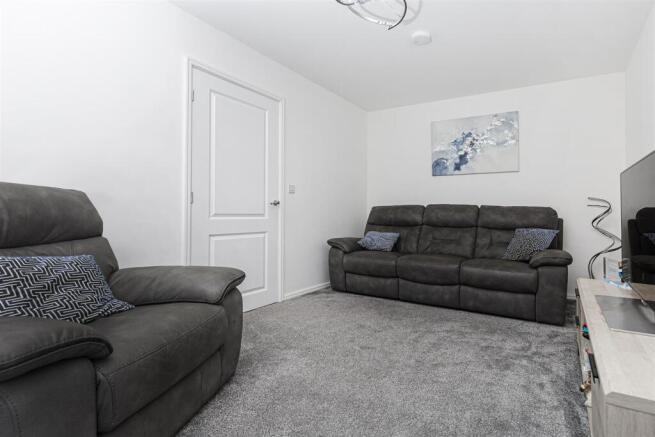 3 bed Town House for sale Image 6