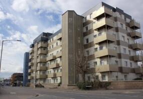Apartment 30, 1 Nova House, Buckingham Gardens, Slough SL1 1AY