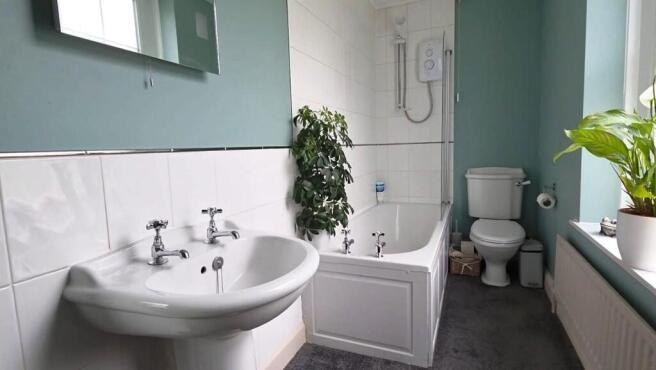 3 bed Cottage for sale Image 11