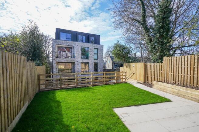 2 bed Apartment for sale Image 9