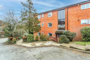 3, Canterbury Court, Battlefield Road, St. Albans AL1 4DX