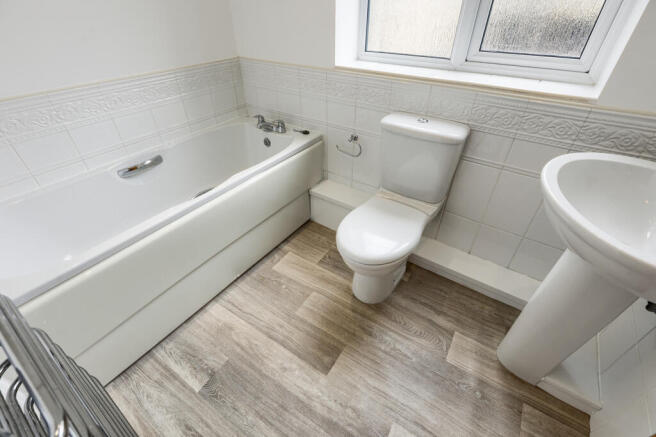 2 bed Apartment for sale Image 5
