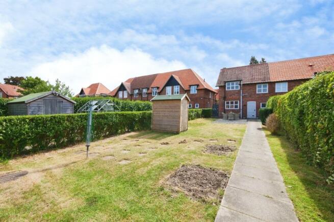2 bed Semi-Detached for sale Image 10