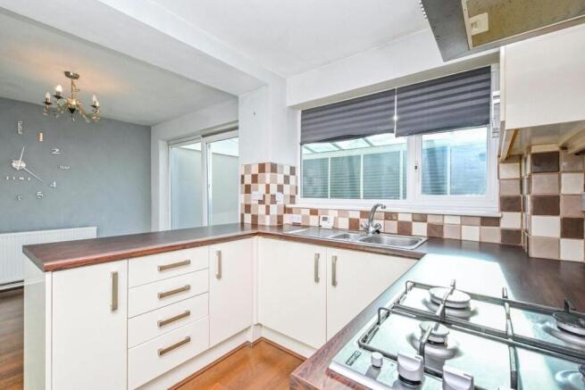 10 hatfdield kitchen.jpg