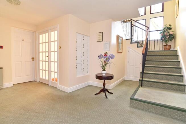 1 bed Flat for sale Image 8