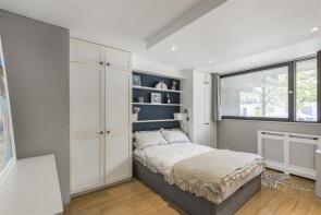 Flat 28, 75 Forsyth House, Tachbrook Street, London SW1V 2LE
