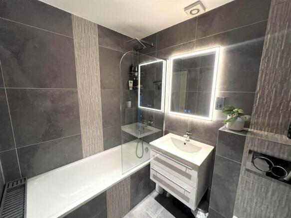 Ewell Bathroom.jpg