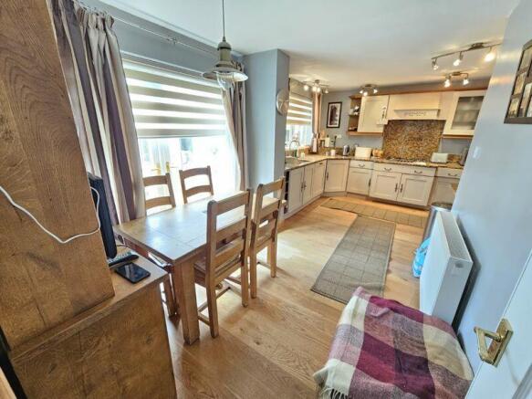Kitchen/Breakfast Room Additional Image