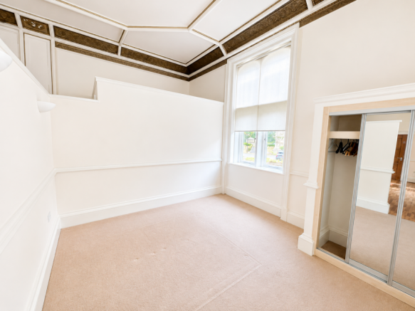 1 bed Apartment to rent Image 4