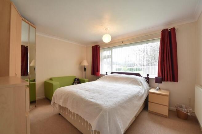 Guest bedroom