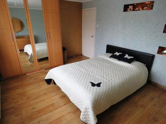 bed 1a.JPG