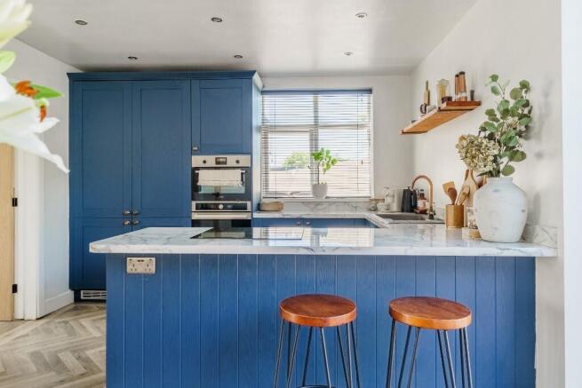 3 bed Semi-Detached for sale Image 7
