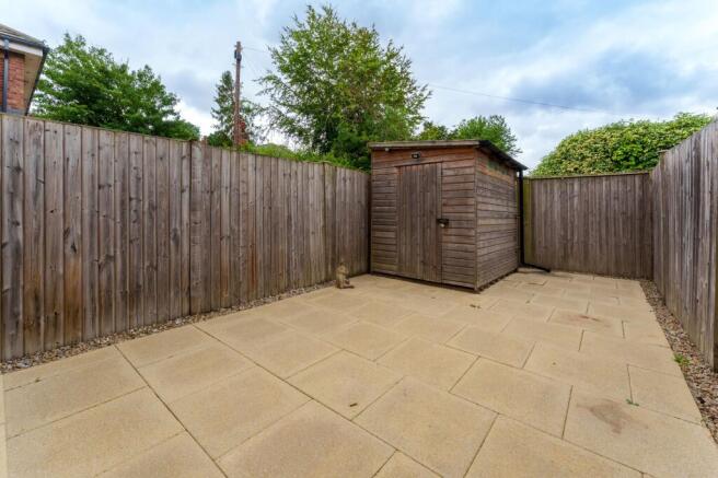 2 bed Terraced to rent Image 8