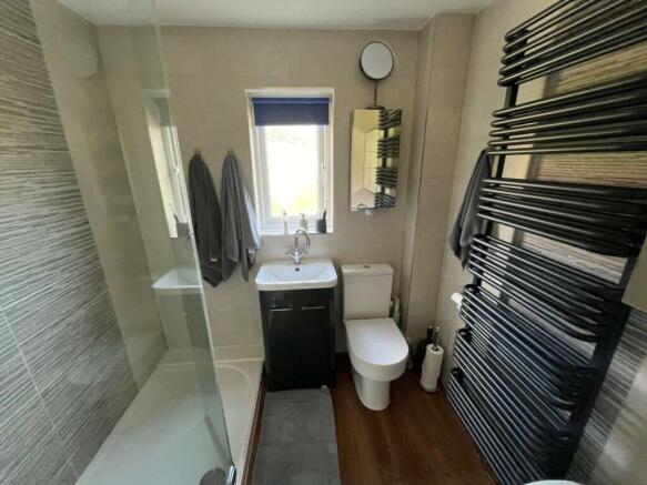 Shower Room.jpg