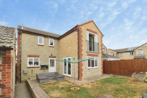 Middle Ground, Cricklade, SN6