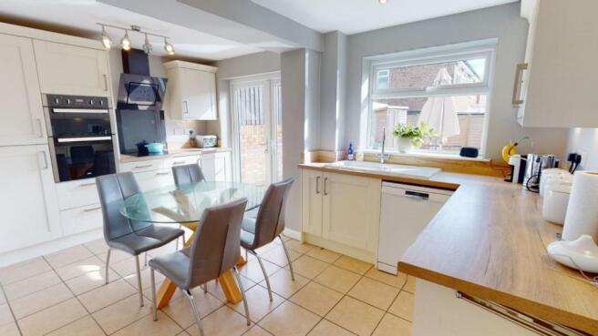 KITCHEN/DINER