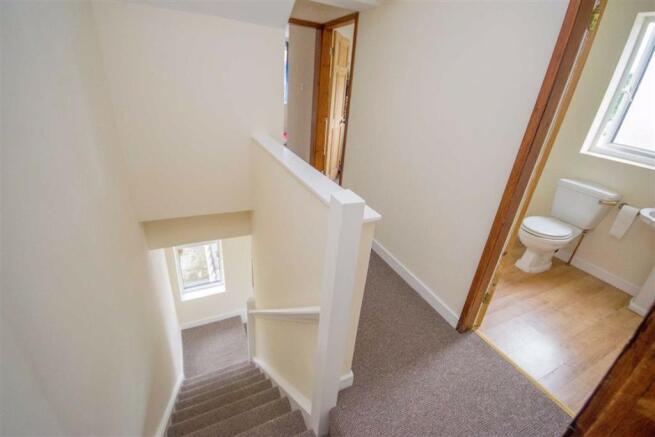 FIRST FLOOR LANDING