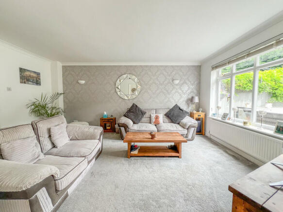 lounge 2