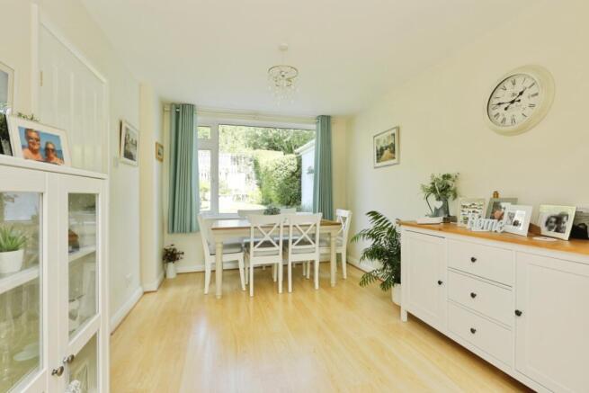 4 bed Semi-Detached for sale Image 6