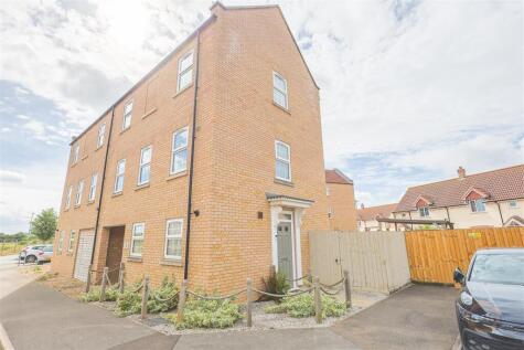 Mears Court, Spalding