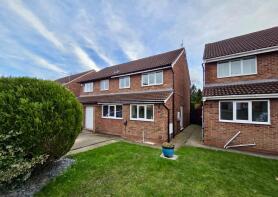 10, Westgrove Avenue, Monkspath, Solihull B90 4XN