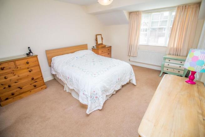 Master Bedroom p2