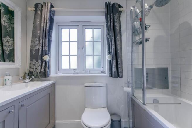 En Suite Bathroom