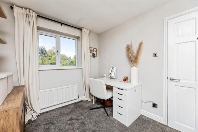 3 bed Detached for sale Image 8