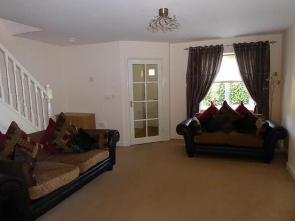 21 Roman Way Living Room