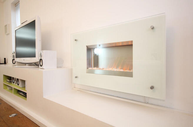 Lounge - Fireplac...
