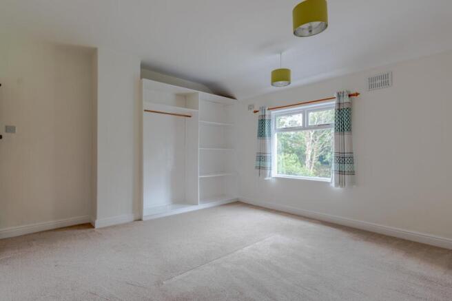 2 bed Terraced for sale Image 9