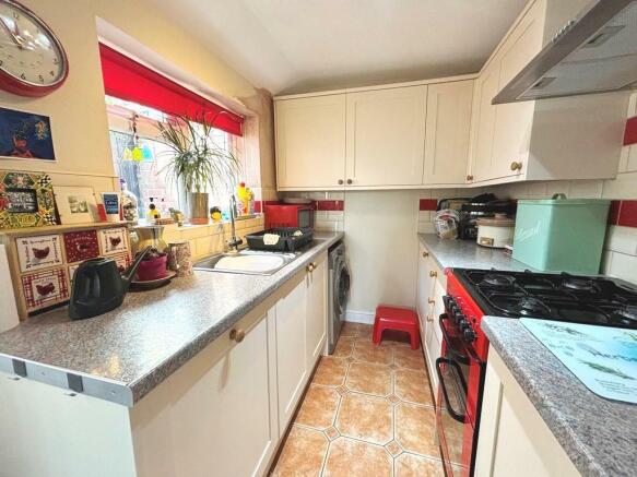 Kitchen.JPG