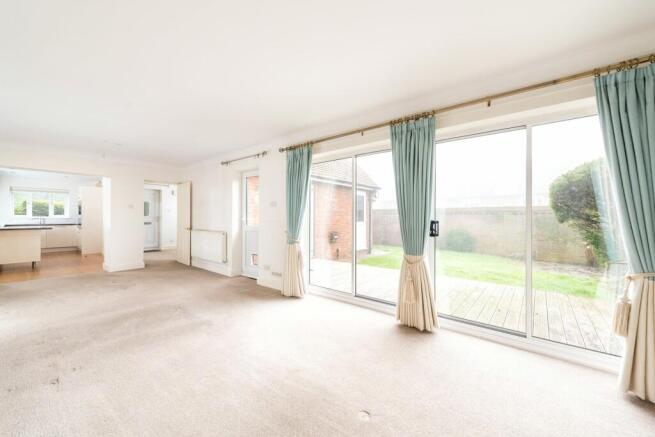 Sitting/Dining Room